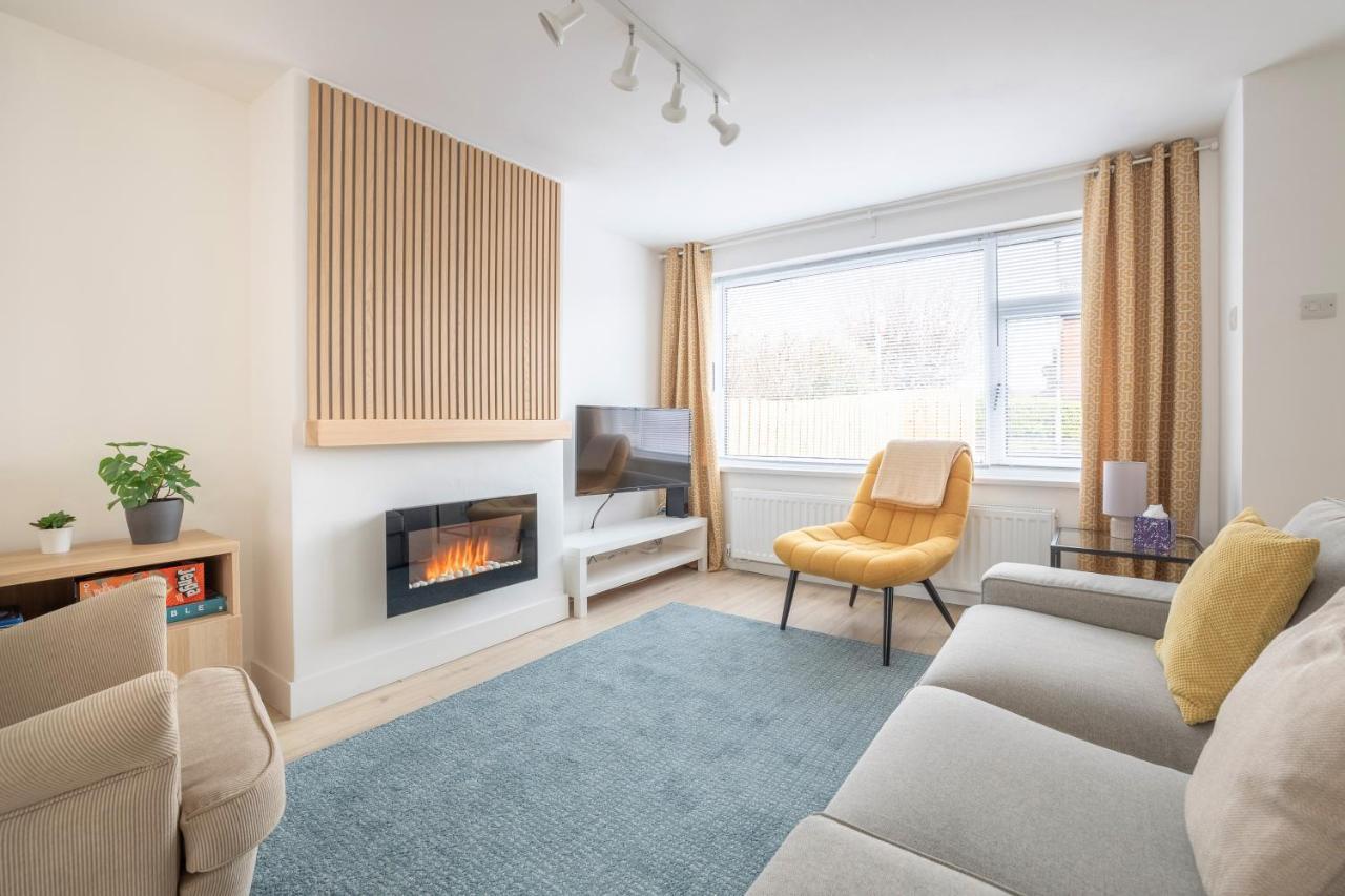 Elegant Home Mod Kitchen, Fast Wi-Fi, Free Parking Carrickfergus Εξωτερικό φωτογραφία